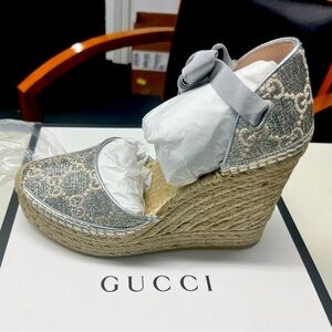 Meet your Posher, Millions Of Deals